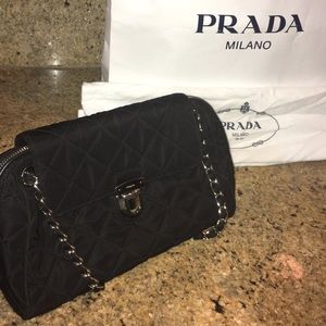 Certified authentic PRADA hand bag ART:BR4965